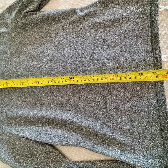 Stunning Ann Taylor Metallic Gray Women's Sweater/Silk Pants Set Size: XS 2P - Picture 8 of 17